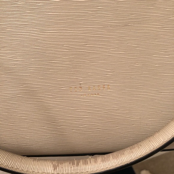 Ted Baker gray bag with rose gold details - Picture 8 of 8